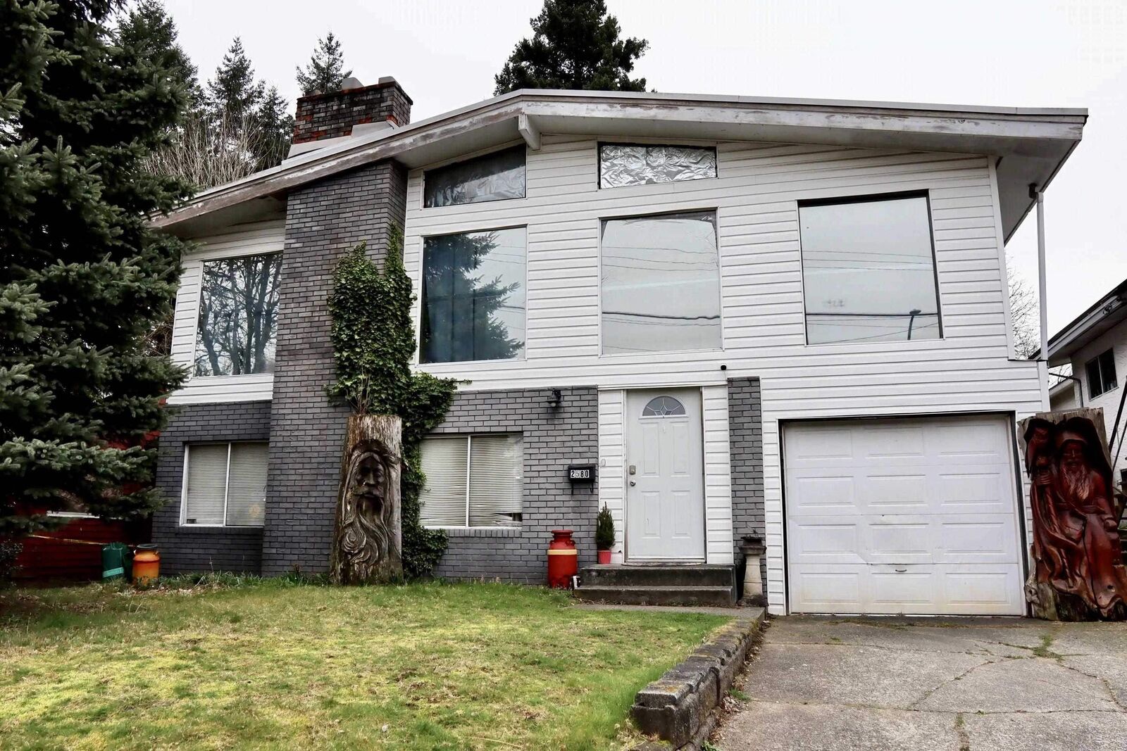 Property Photo: 2580 Campbell Avenue BC V2S 4A4