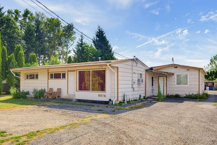 6976 Glover Road — photo 1