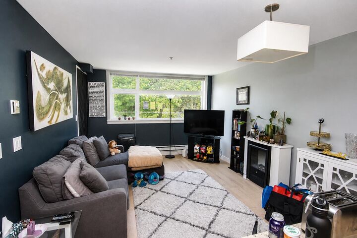 Property Photo: 5488 Cecil Street 205 BC V5R 4E5