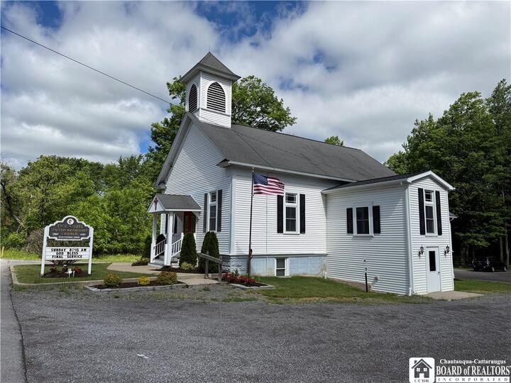 Property Photo: 7404 Ellicott Road NY 14127