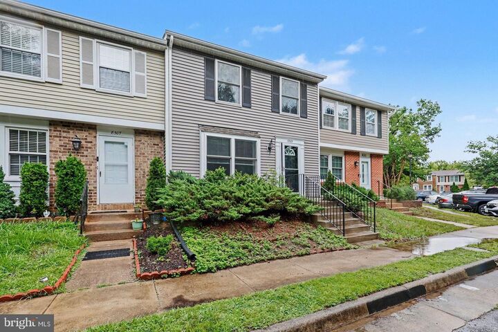 Property Photo:  8309 Pondside Terrace  VA 22309 