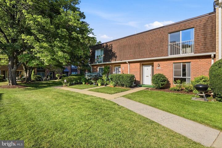 Property Photo:  3695 Persimmon Circle  VA 22031 