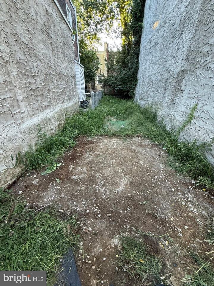 Property Photo:  3844 N 18th Street N  PA 19140 