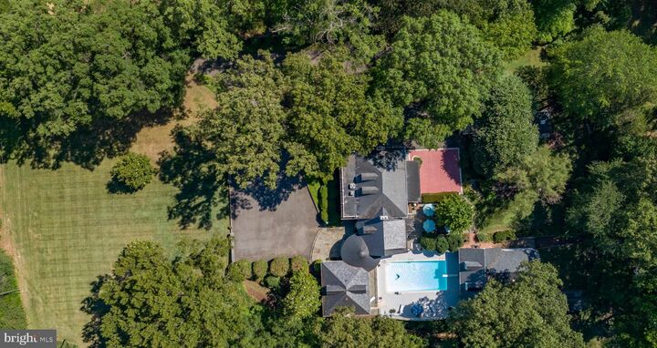 Property Photo:  812 Beverly Drive  VA 22401 