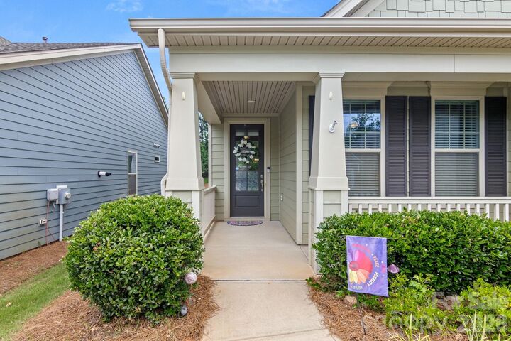 Property Photo:  8416 Festival Way  NC 28215 
