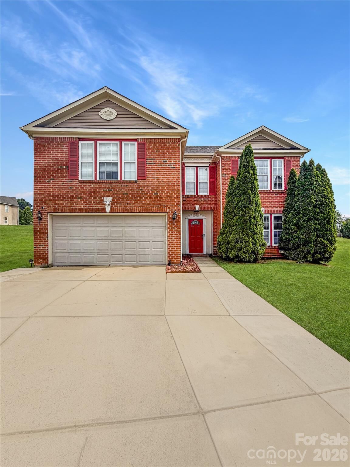 Property Photo: 336 Farm Springs Drive NC 28120