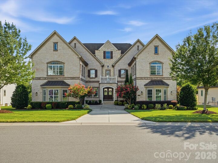 Property Photo:  1124 Ladera Drive  NC 28173 
