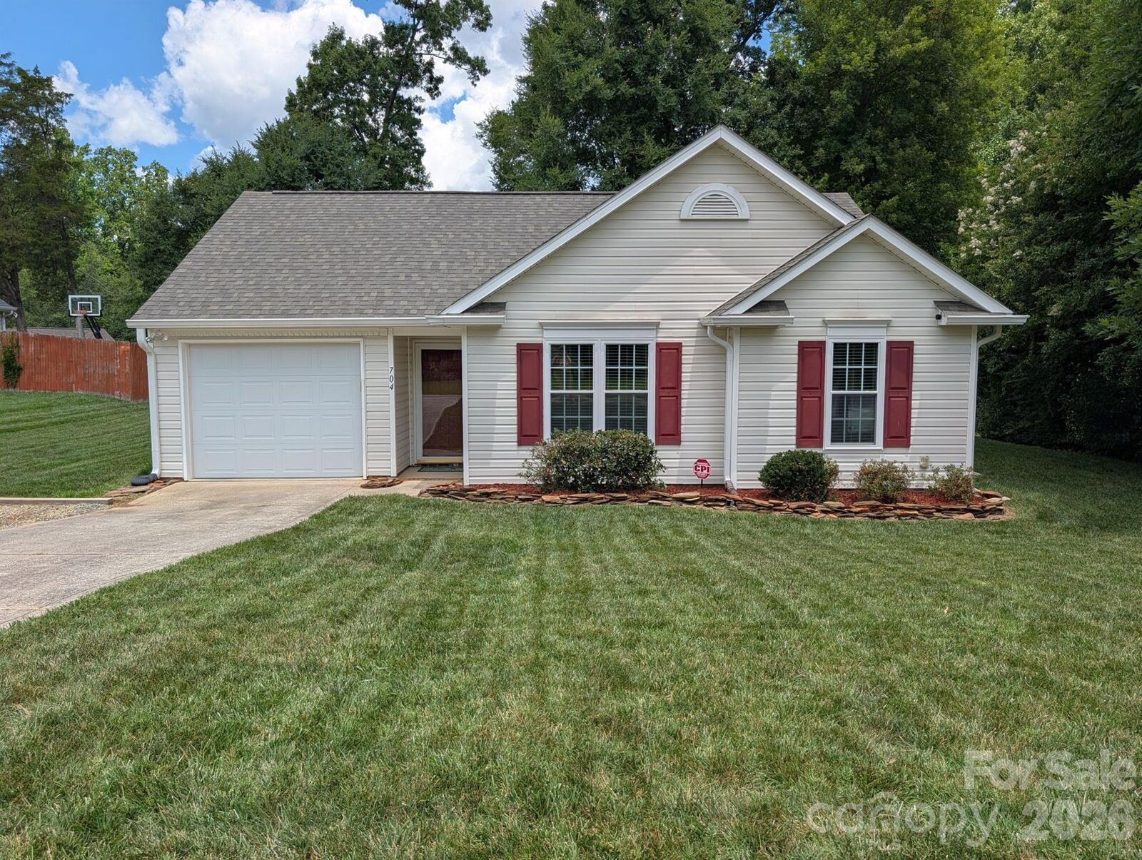 Property Photo: 704 Gum Branch Road NC 28214