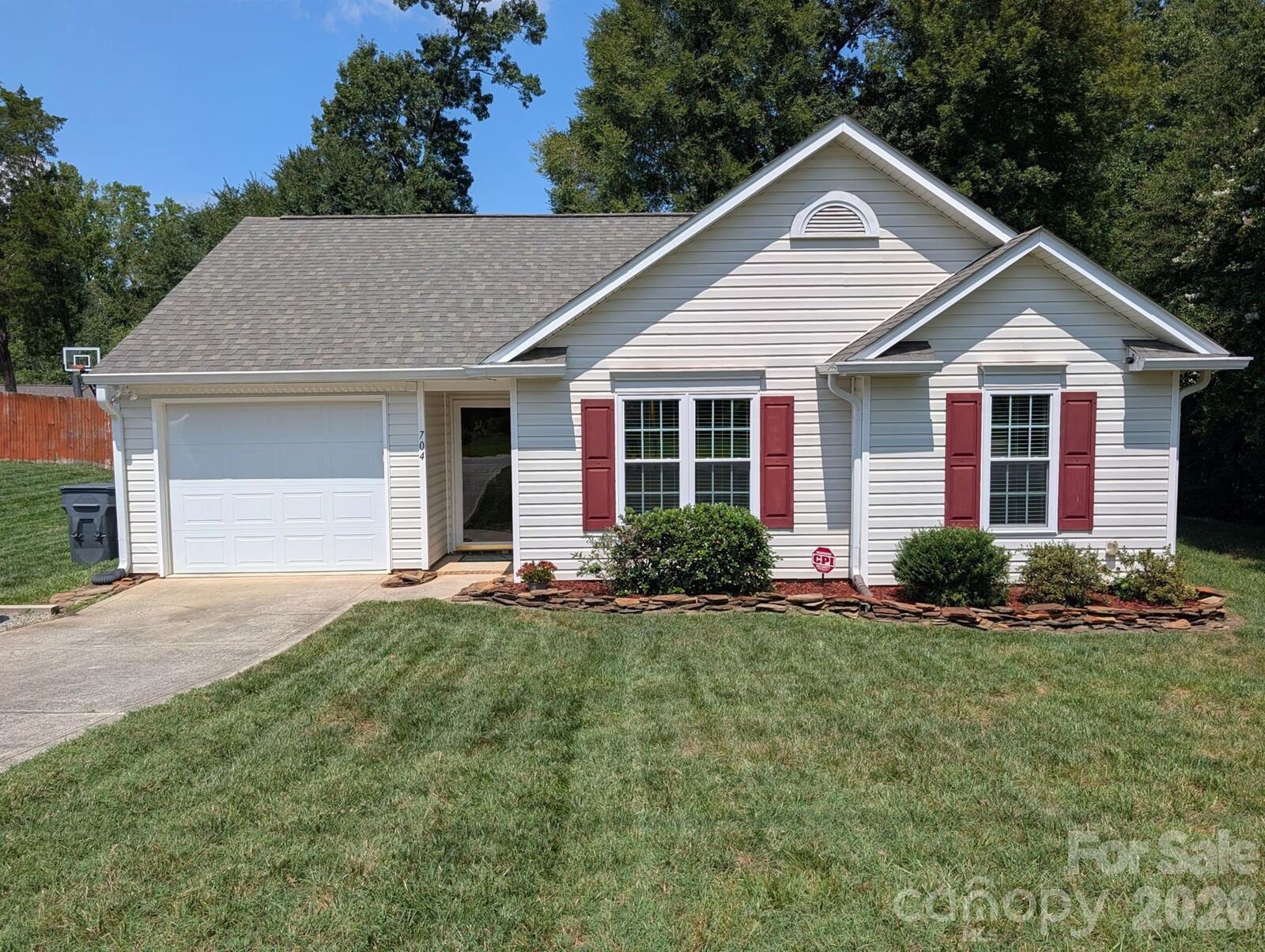 Property Photo: 704 Gum Branch Road NC 28214