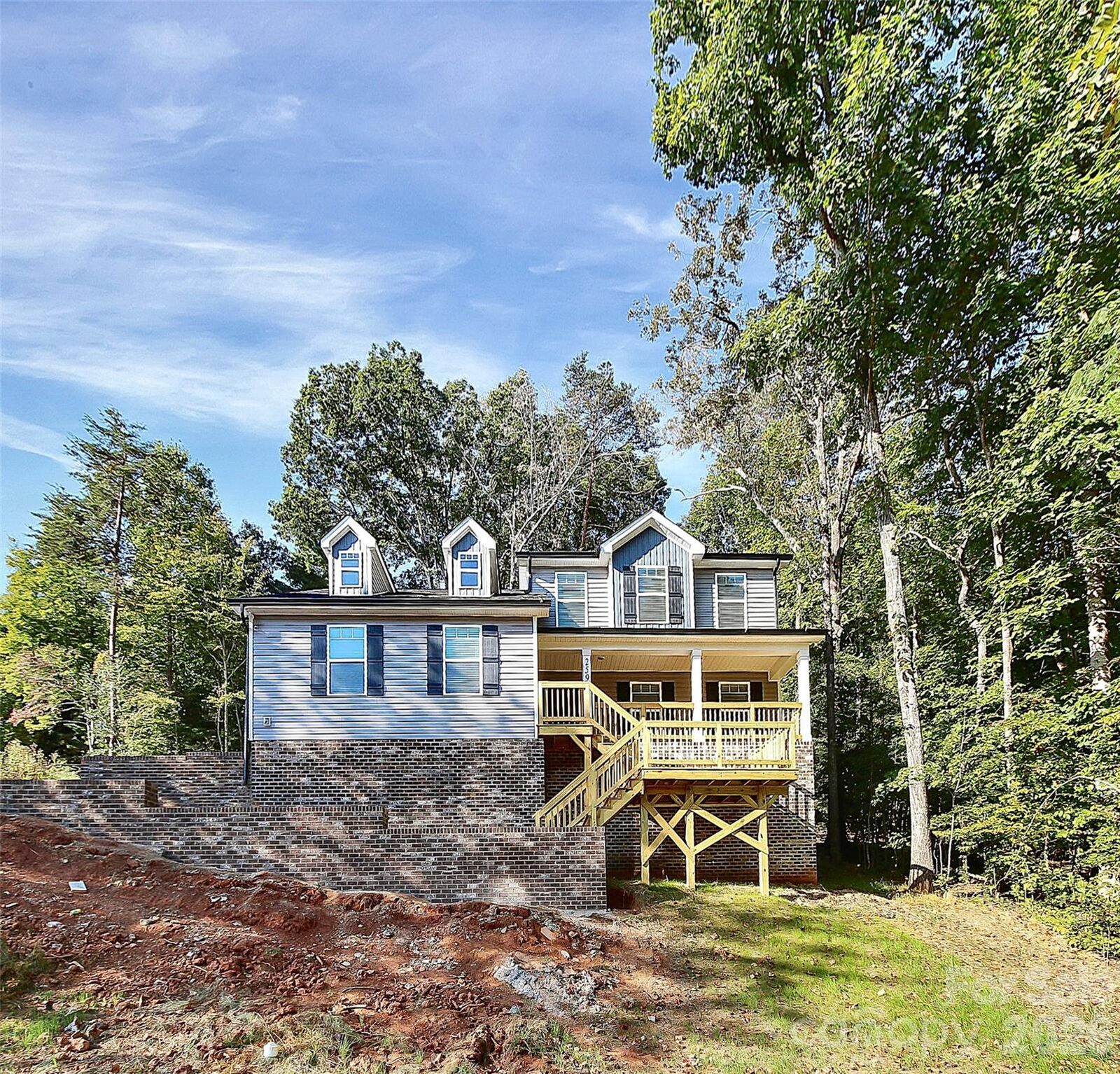 Property Photo:  2595 Henry Falls Drive  NC 28602 