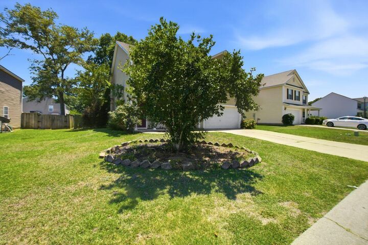 Property Photo:  1009 Golden Aspen Drive  SC 29461 