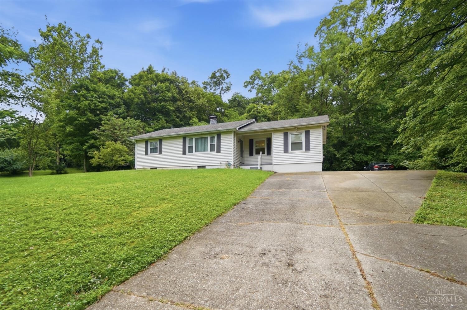 Property Photo: 1253 Opal OH 45342