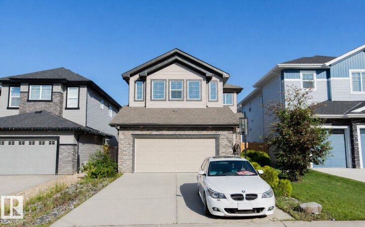 Property Photo:  8 Meadowlink Cm  AB T7X 0W1 