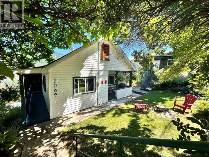 Property Photo:  2069 Daniel Street  BC V1R 4H1 