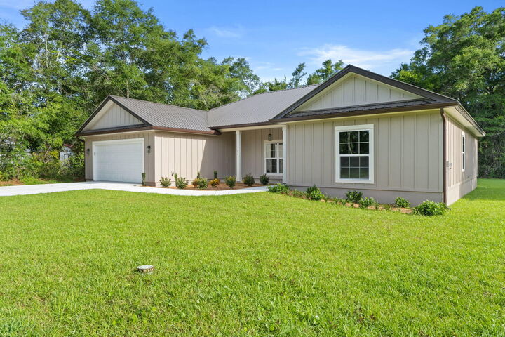 Property Photo:  781 Bay Avenue  FL 32435 
