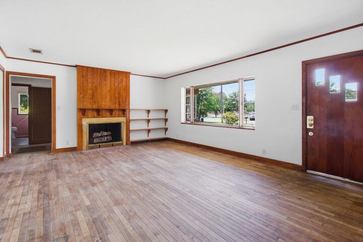 Property Photo:  855 N Pearl Street  FL 32536 