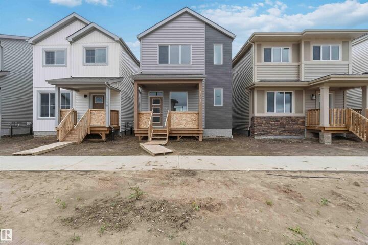1086 McLeod Avenue — photo 1