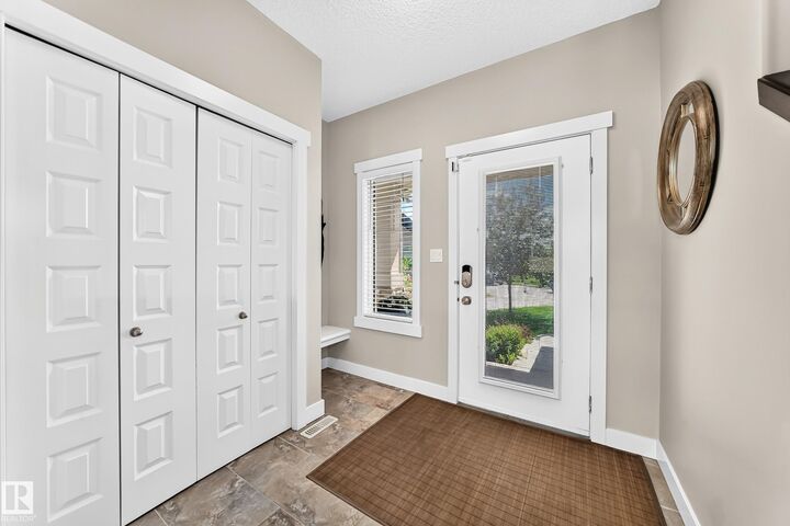 Property Photo:  13724 166 Avenue NW  AB T6V 0H5 