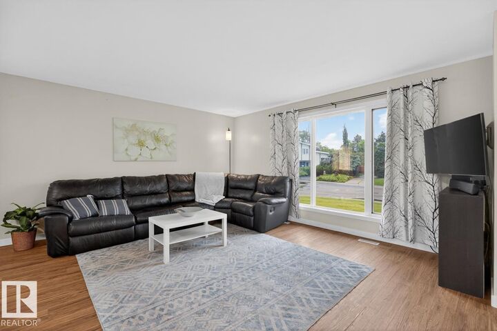 Property Photo:  3437 136A Avenue NW  AB T5A 2W5 
