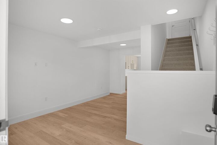 Property Photo: 2119 210 Street NW AB T5S 0T1