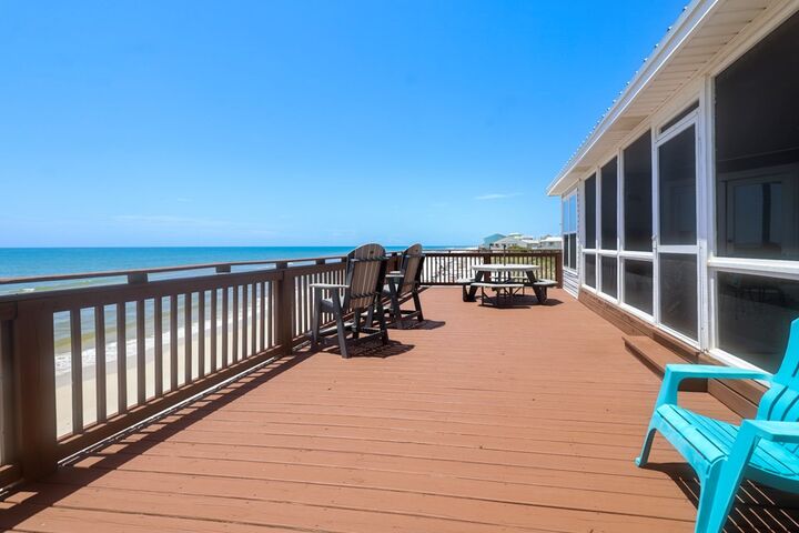 Property Photo: 190 Cozumel Dr FL 32456