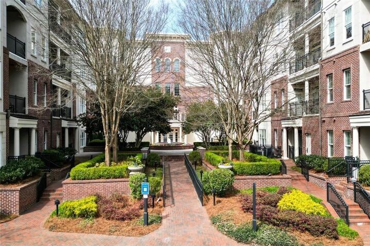 Property Photo:  3635 E Paces Circle NE 1407  GA 30326 