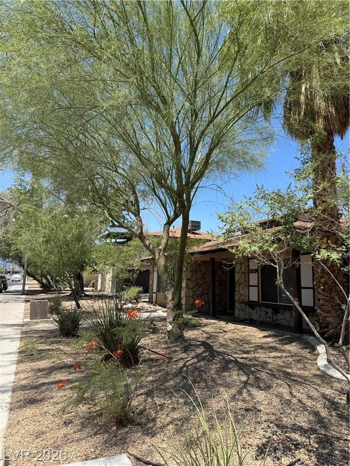 Property Photo:  2658 Karen Avenue  NV 89121 