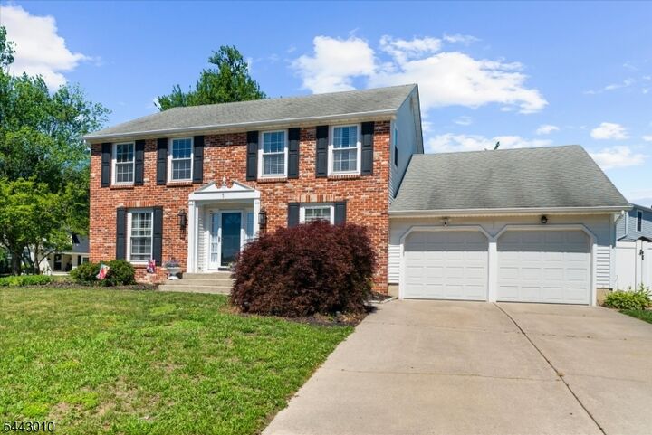 Property Photo:  1 Dorado Ct  NJ 08021 