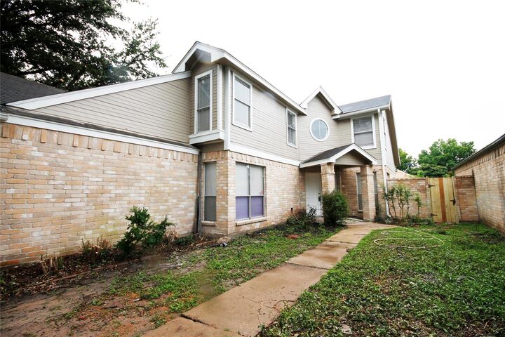 Property Photo:  11615 Glenwolde Drive  TX 77099 