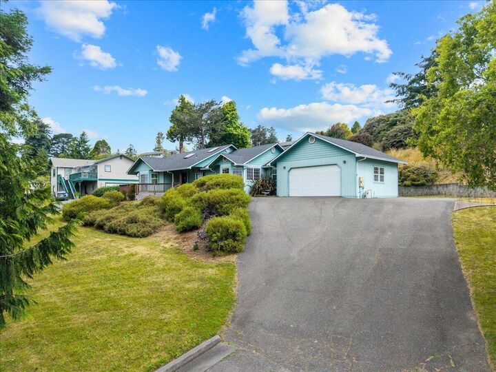 Property Photo:  278 Sweet Court  CA 95540 