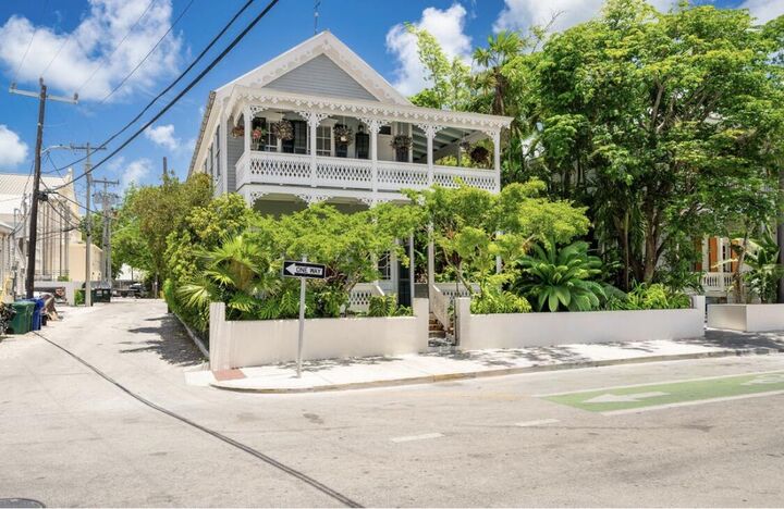 Property Photo:  416 Fleming Street  FL 33040 