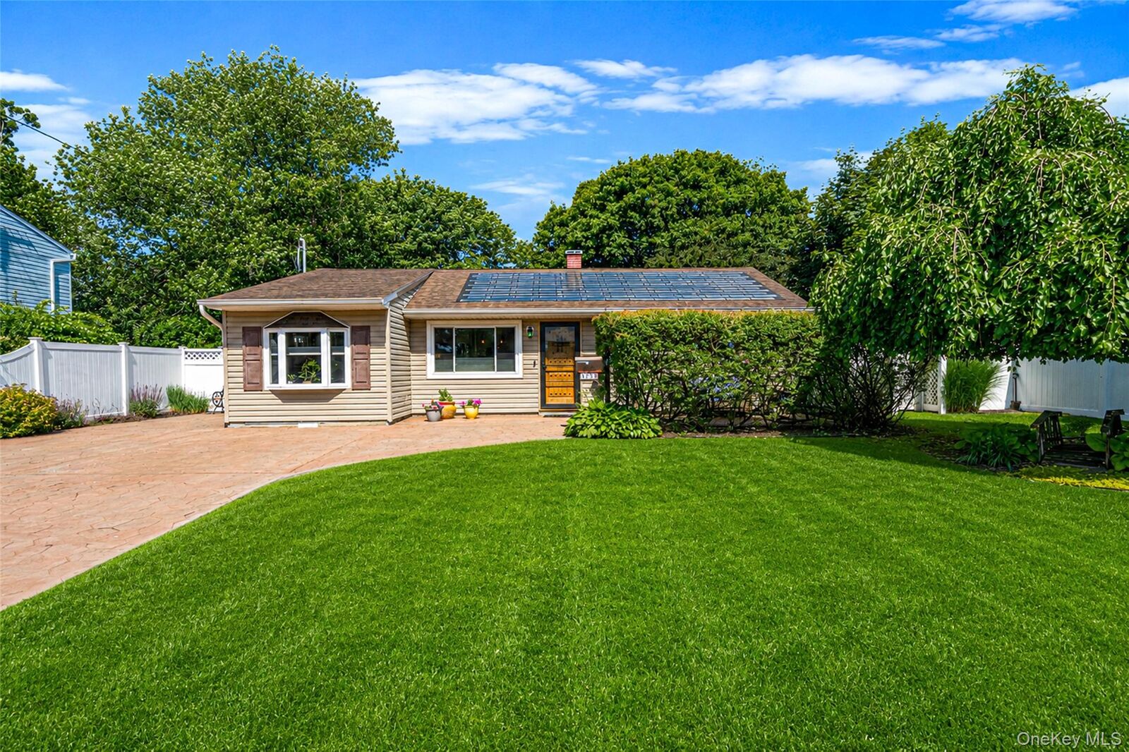 Property Photo: 1053 Ocean Avenue NY 11706