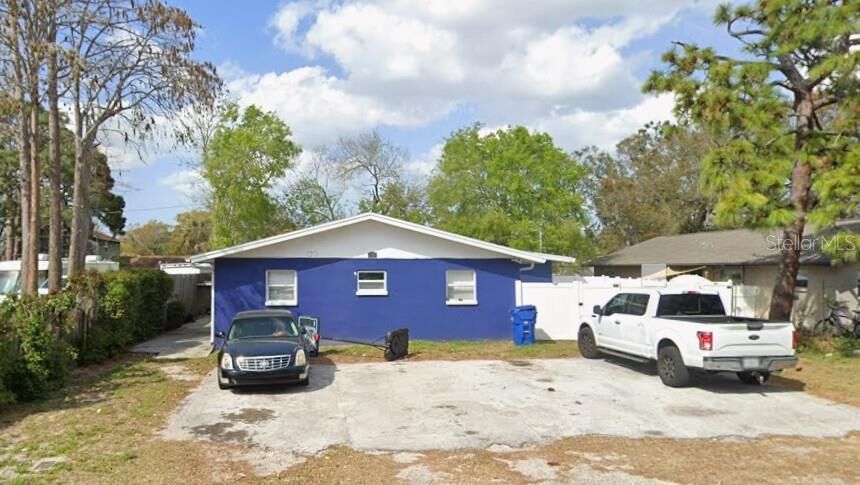 Property Photo: 2369 19th Avenue SW B FL 33774