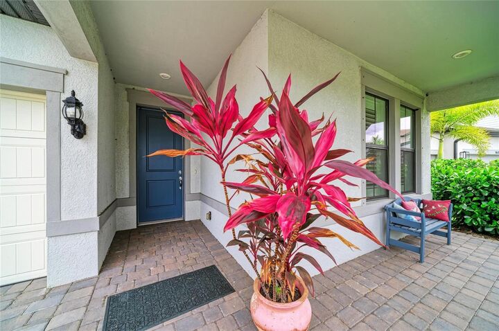 Property Photo:  16341 Hidden Oak Loop  FL 34211 