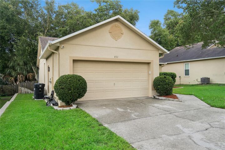 Property Photo:  831 Leanore Lane  FL 32712 