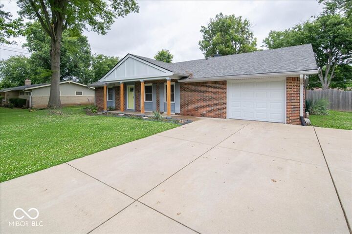 Property Photo:  1150 E Adams Drive  IN 46131 