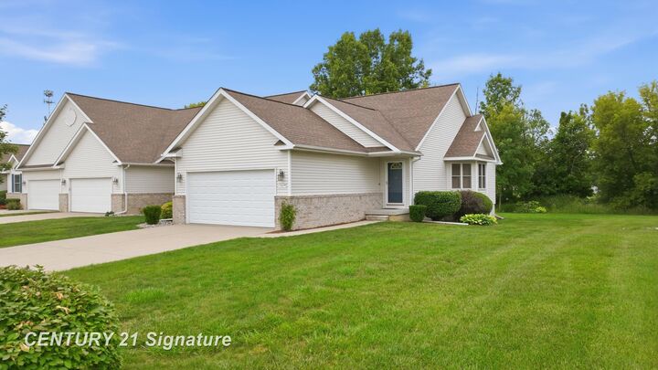 Property Photo:  1324 Carpathian Way  MI 48420 