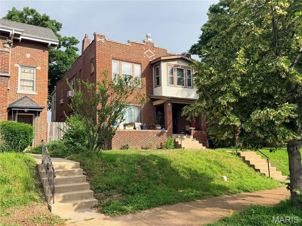 Property Photo: 5807 S Kingshighway Boulevard MO 63109