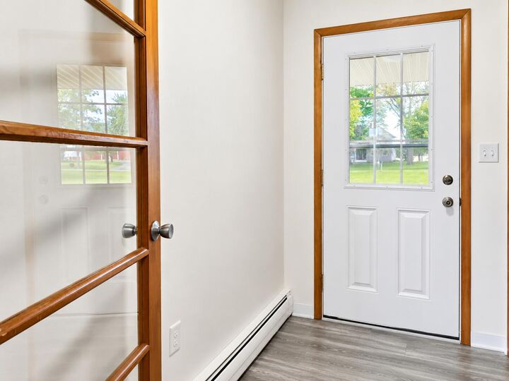 Property Photo:  18100 English Road  MI 48158 