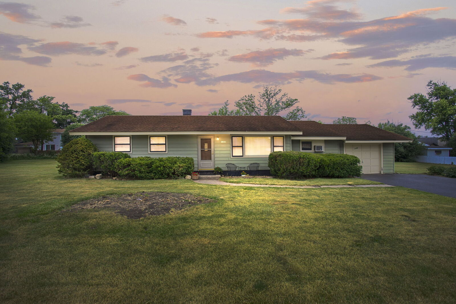 Property Photo:  1350 63rd Place  IL 60525 