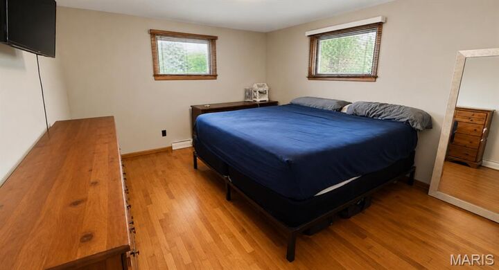 Property Photo:  604 Oak Street  MO 63755 