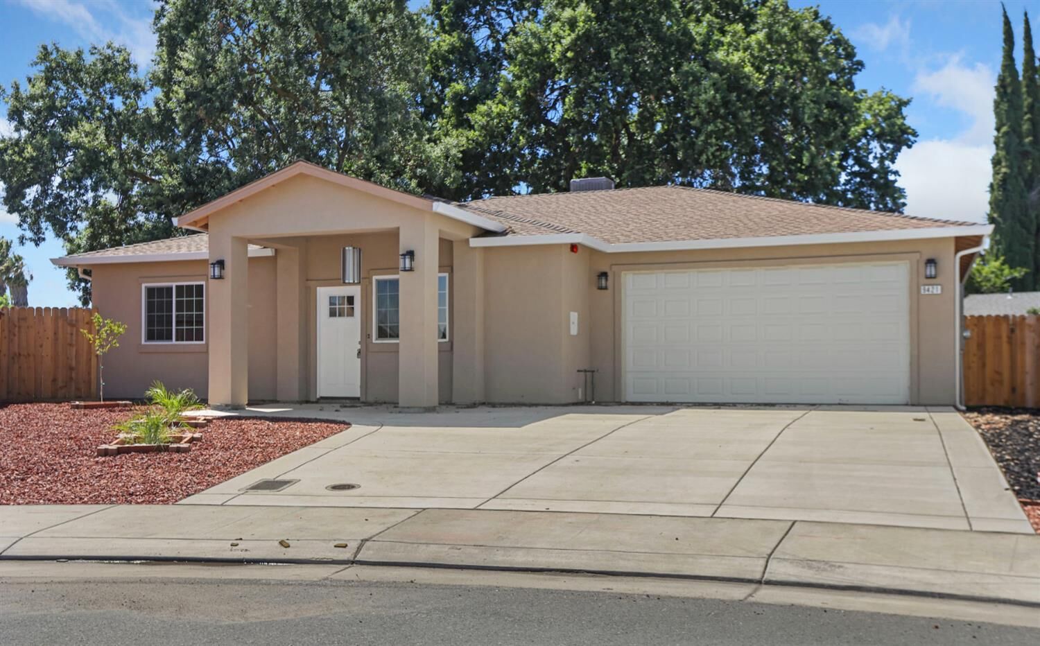Property Photo:  9421 Carter Court  CA 95209 