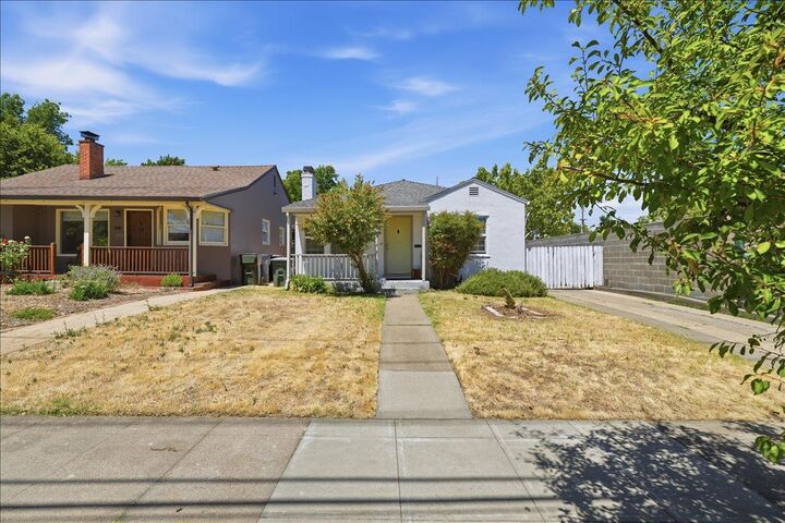 Property Photo:  2540 28th Street  CA 95818 