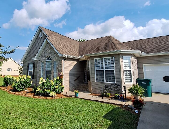 Property Photo: 131 Charlotte Dr TN 37398