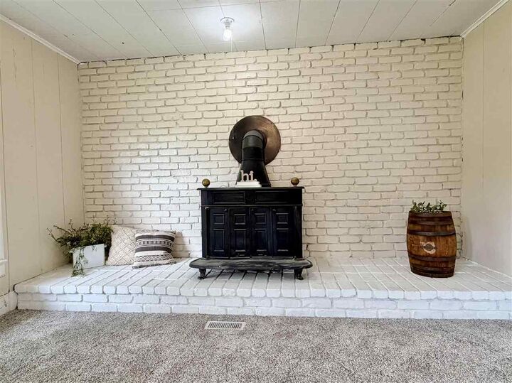 Property Photo: 112 Russell Avenue OK 74631