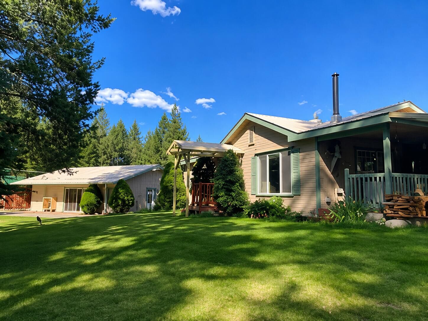 Property Photo:  3641 Hill Loop Rd  WA 99141 
