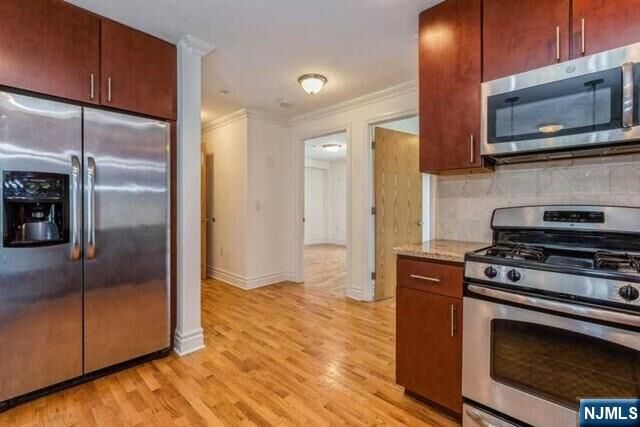 Property Photo:  17 Meadow Road 307  NJ 07070 