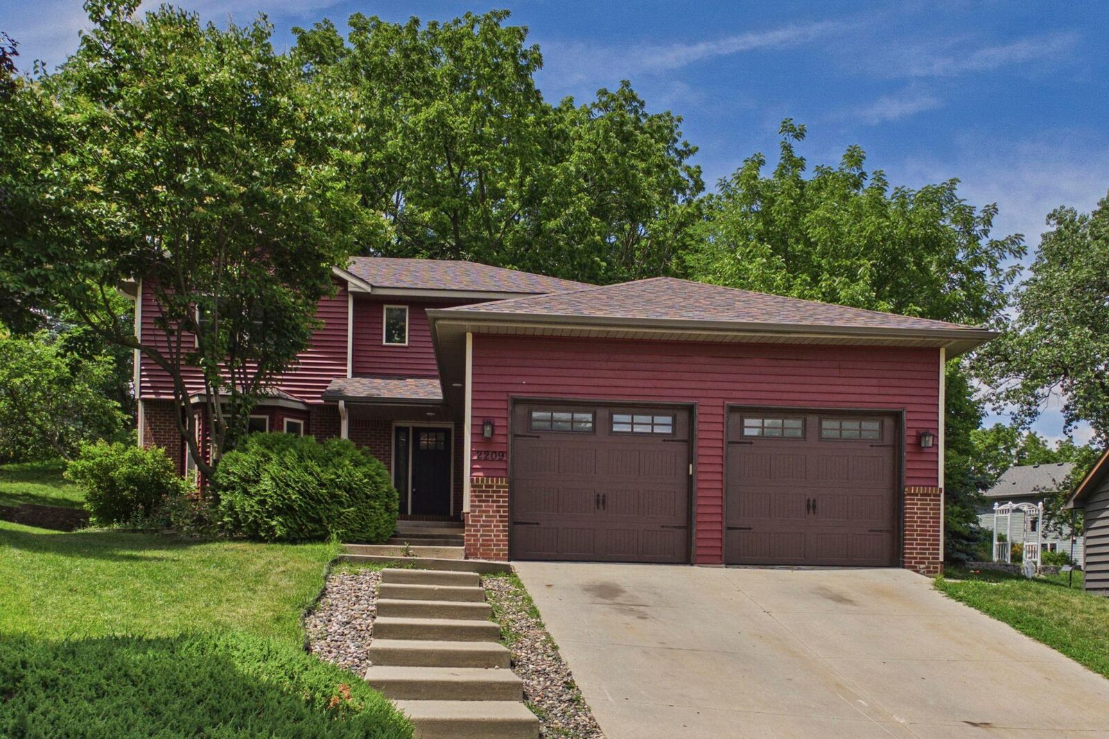 Property Photo:  2209 Beacon Drive SW  MN 55902 
