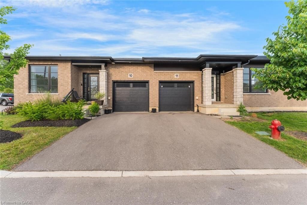 Property Photo: 550 Grey Street 11 ON N3S 0C4