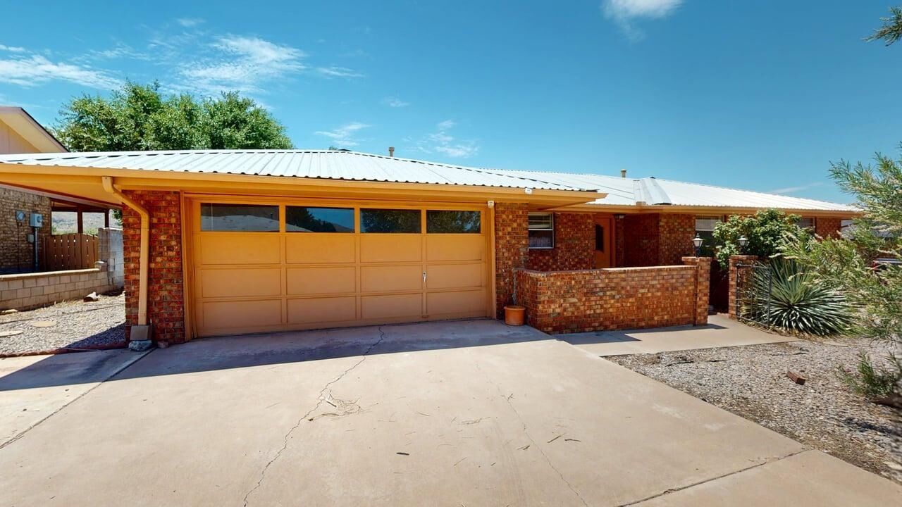 Property Photo:  3012 15th St  NM 88310 